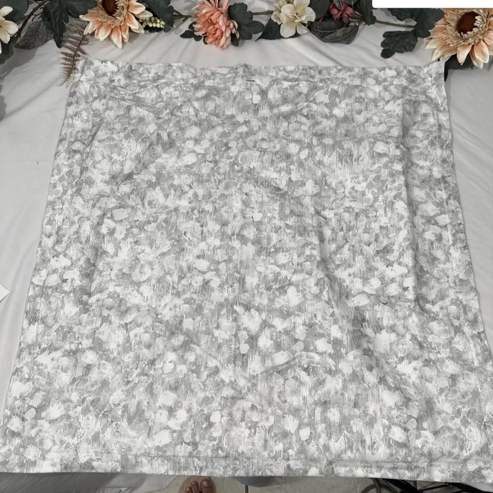 NIB $160 Sky Amelie [‎ 2 Euro Shams ] Set in Grey